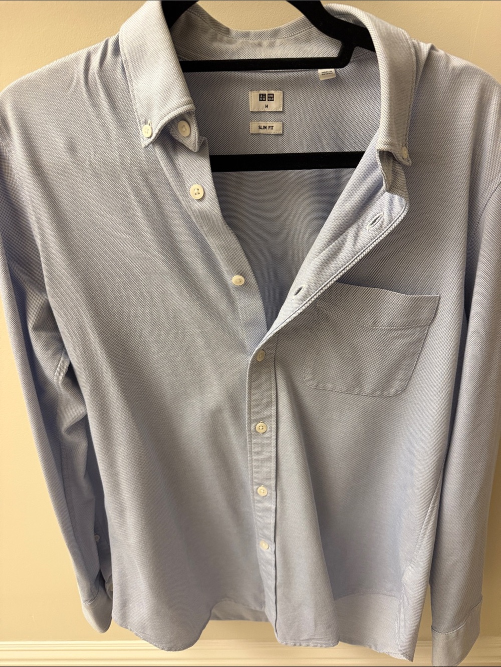 Uniqlo Light Blue Button-Down Men's Shirt - Slim Fit